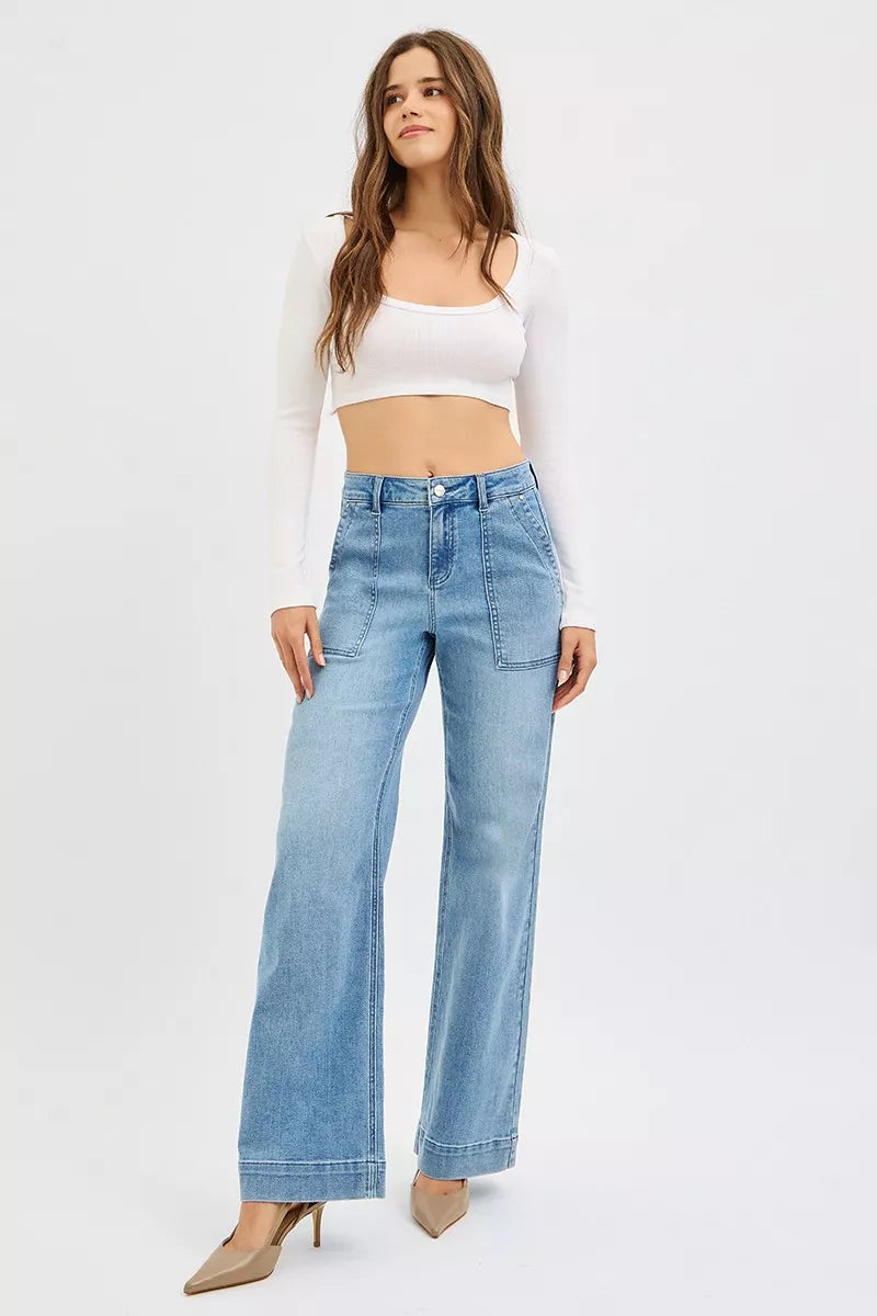 Women's Straight Leg Jeans