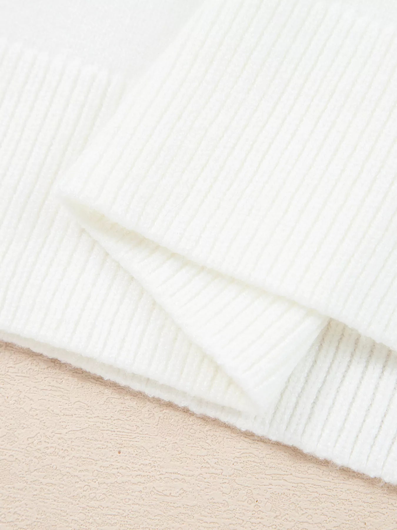 MERRY Raglan Sleeve Sweater
