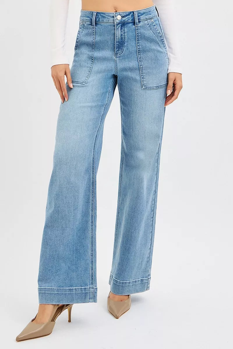Women's Straight Leg Jeans