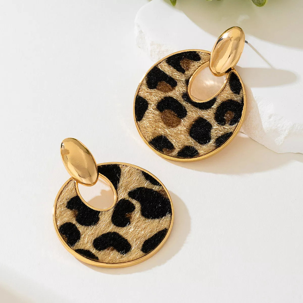 Leopard Circle Dangle Earrings