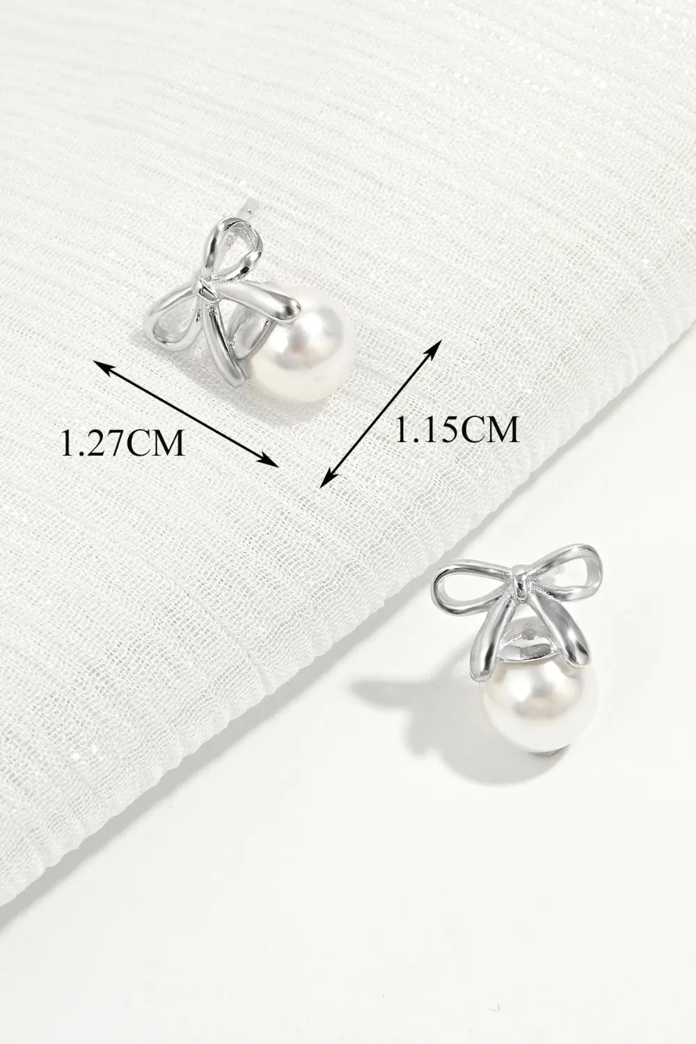 Shell Pearl Bow Earrings