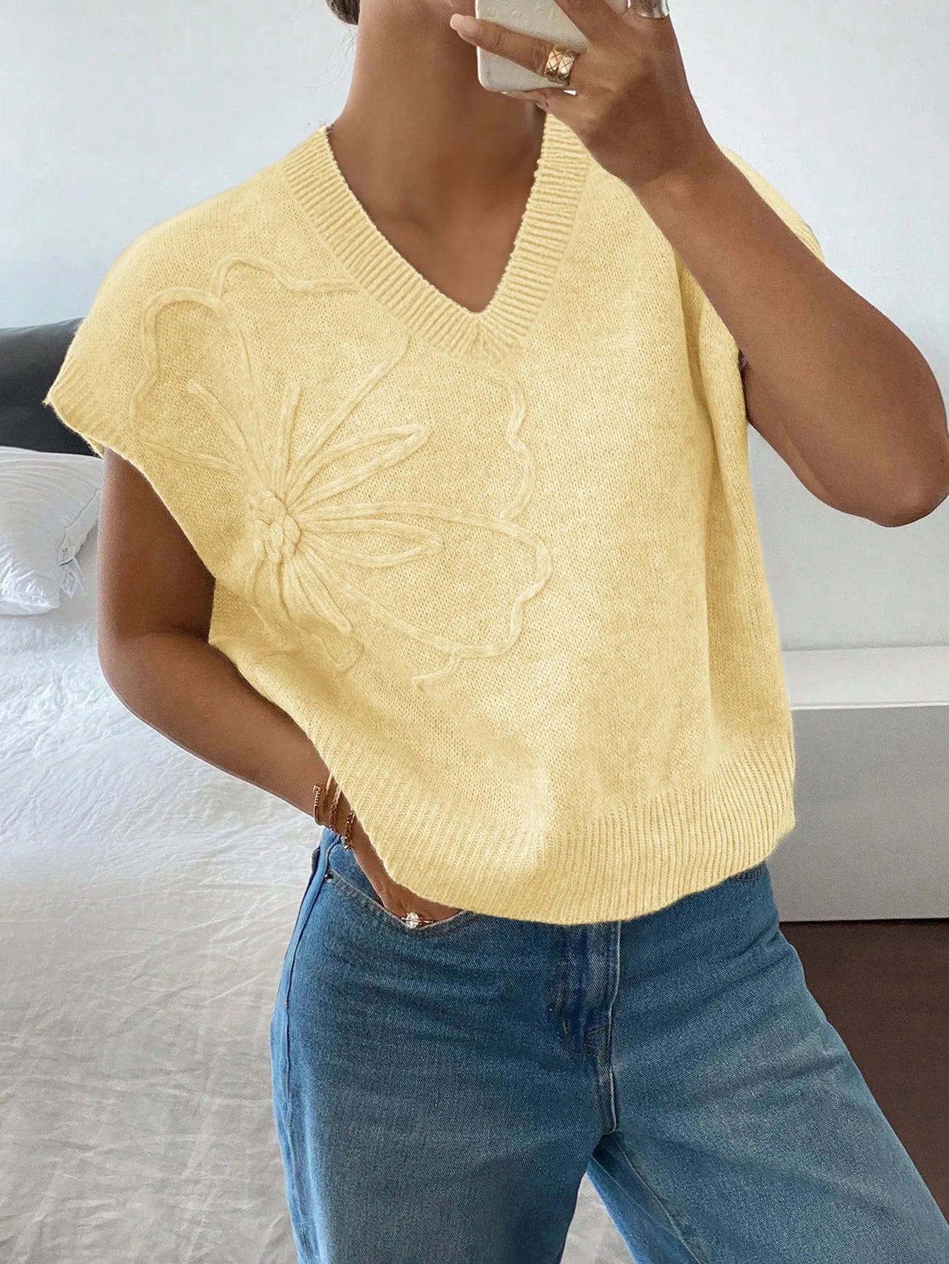 Flower Cable Knit Short Sleeve Sweater