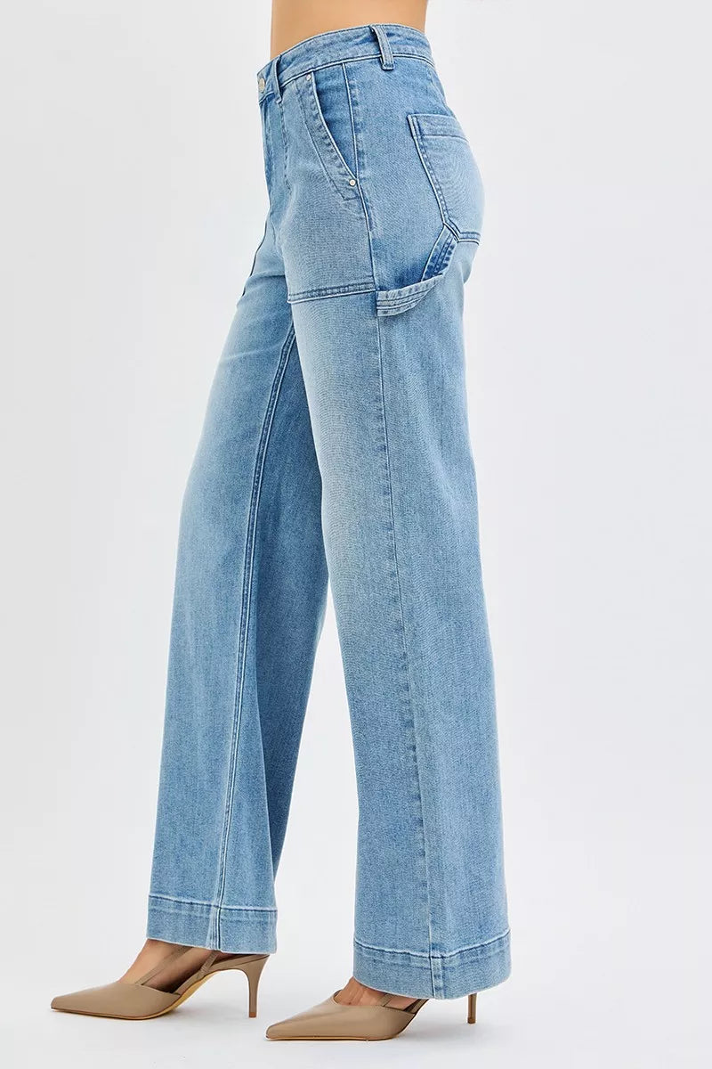 Women's Straight Leg Jeans