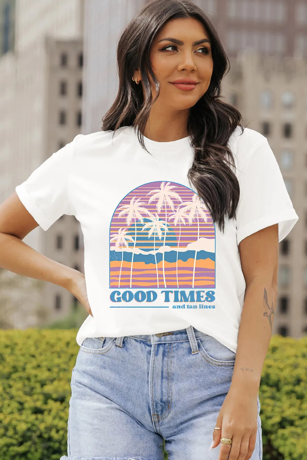 GOOD TIMES Graphic T-Shirt