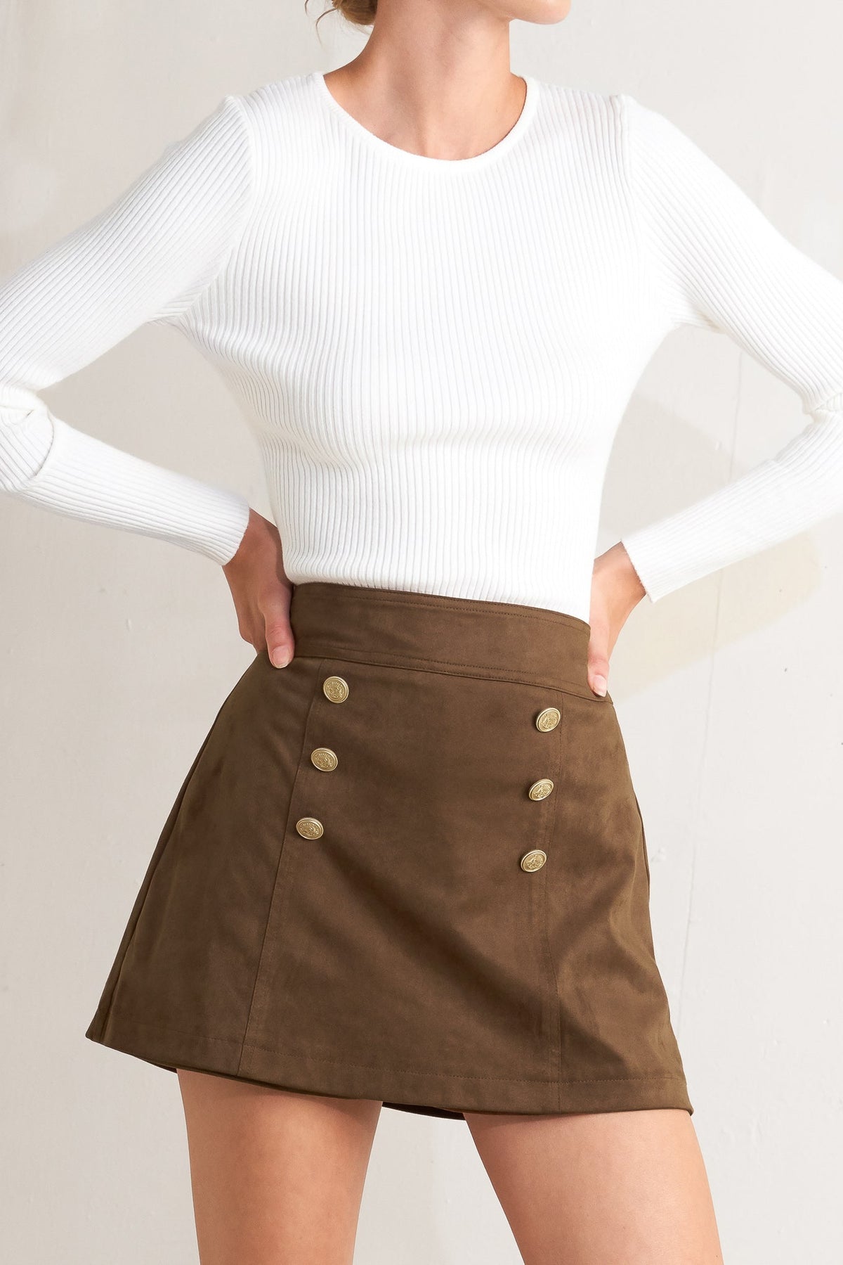 HERITAGE UTILITY FAUX SUEDE SKORT - Side View