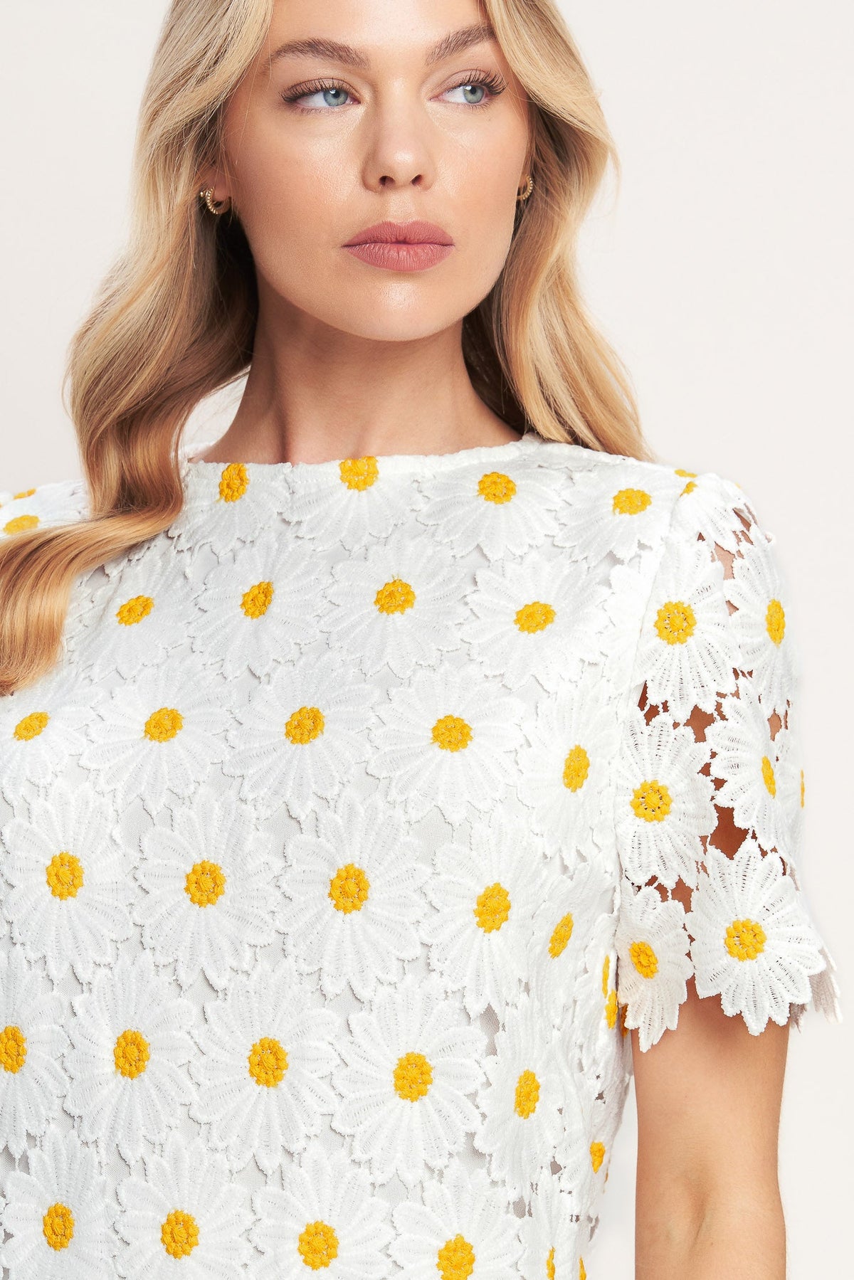 DAISIES AND DAYDREAMS WOVEN LACE MINI DRESS - Detail View 5