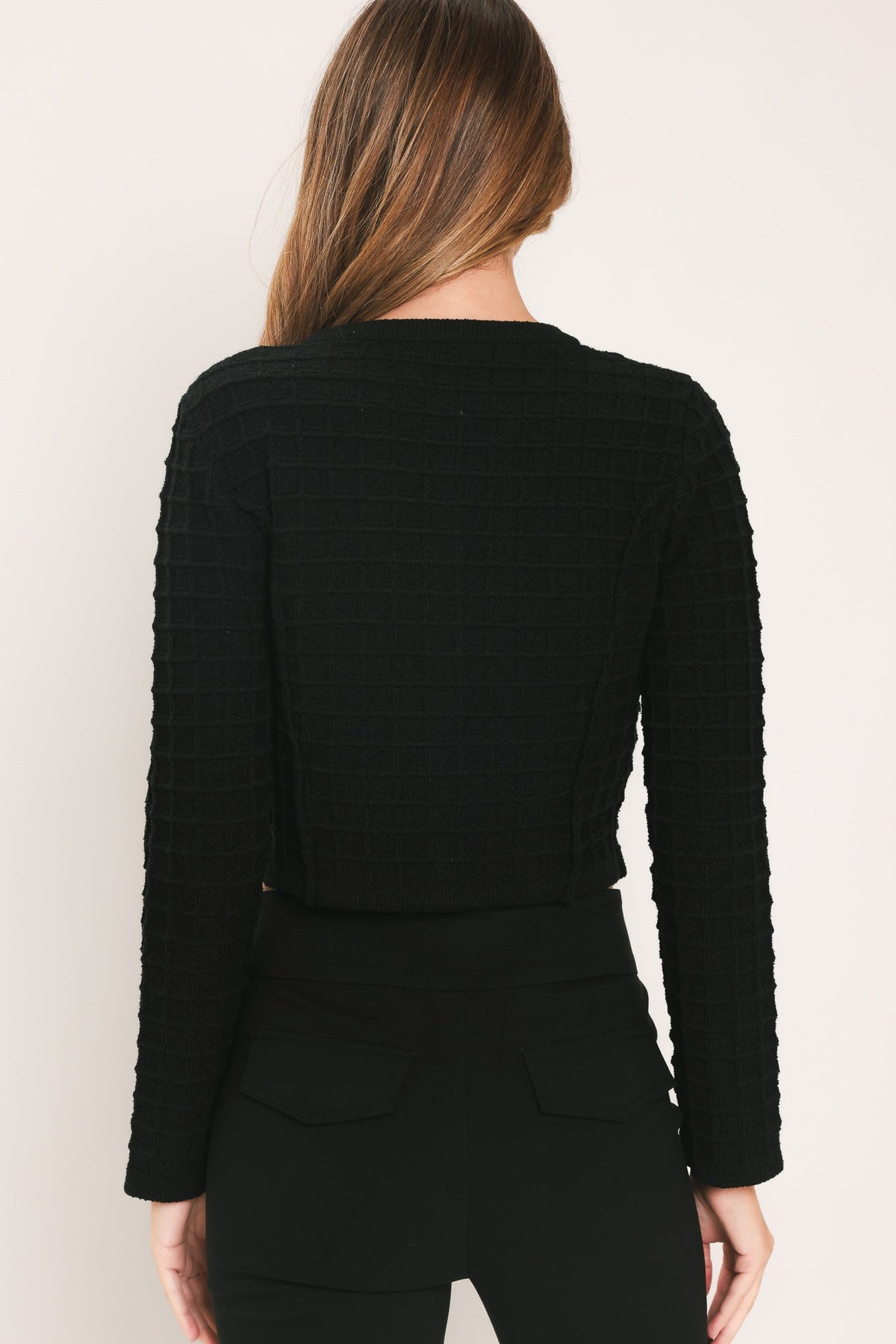 BLACK JEWEL-BUTTON CROPPED CARDIGAN