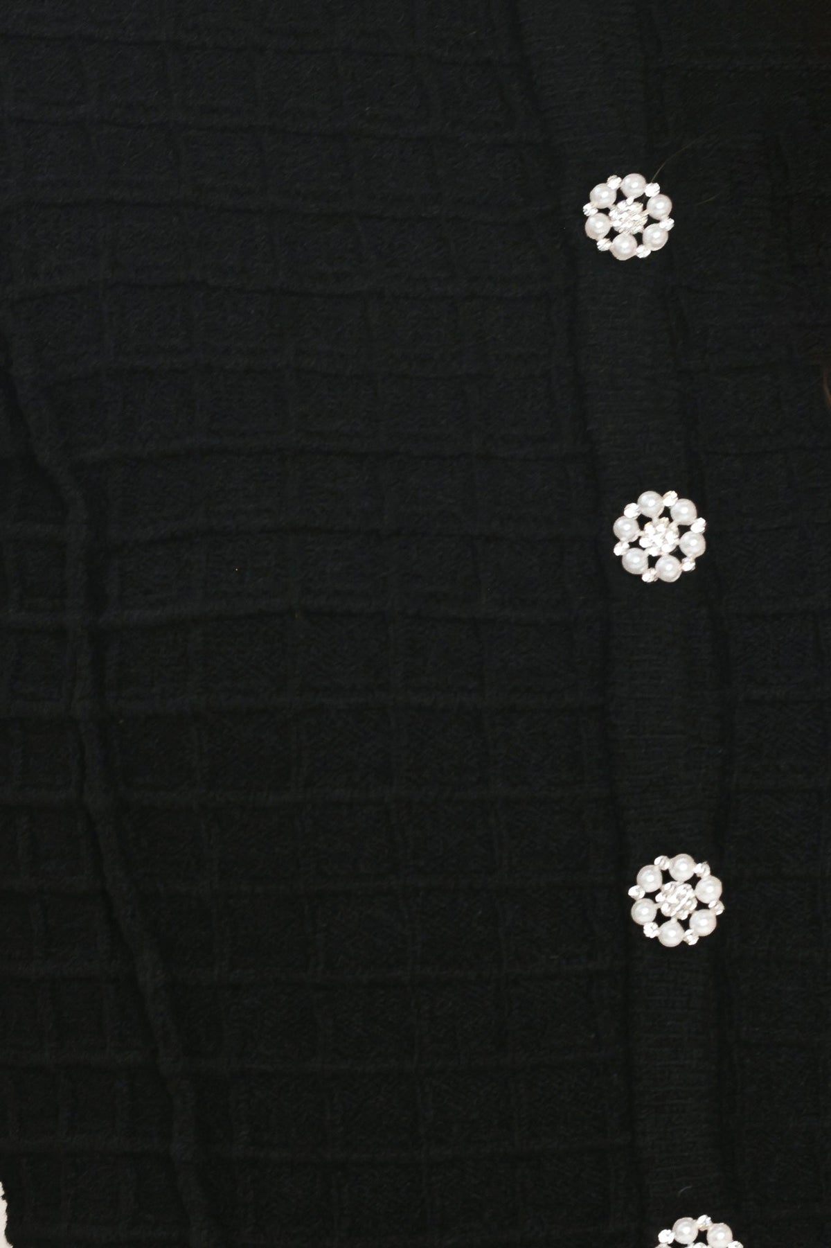 BLACK JEWEL-BUTTON CROPPED CARDIGAN