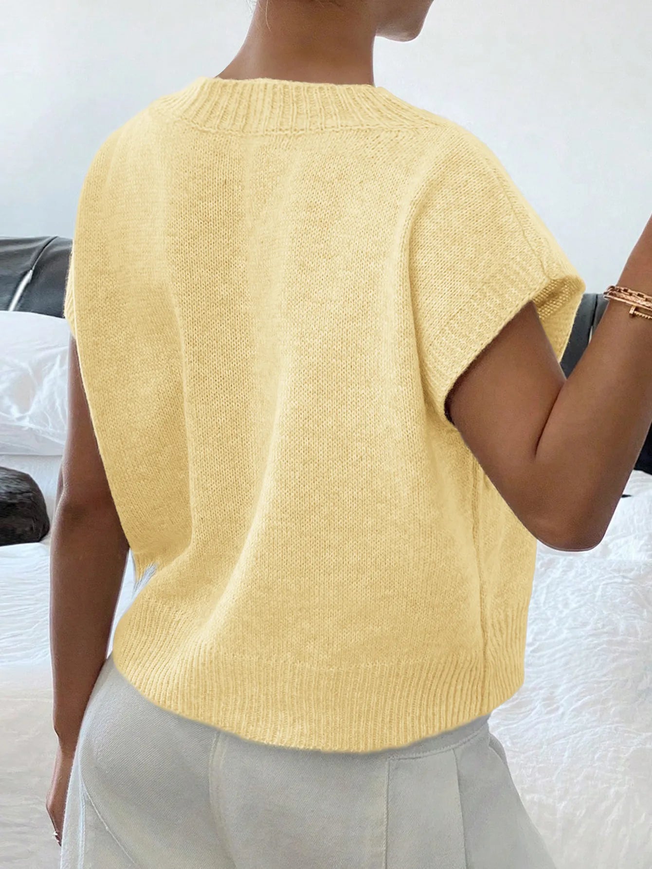 Flower Cable Knit Short Sleeve Sweater