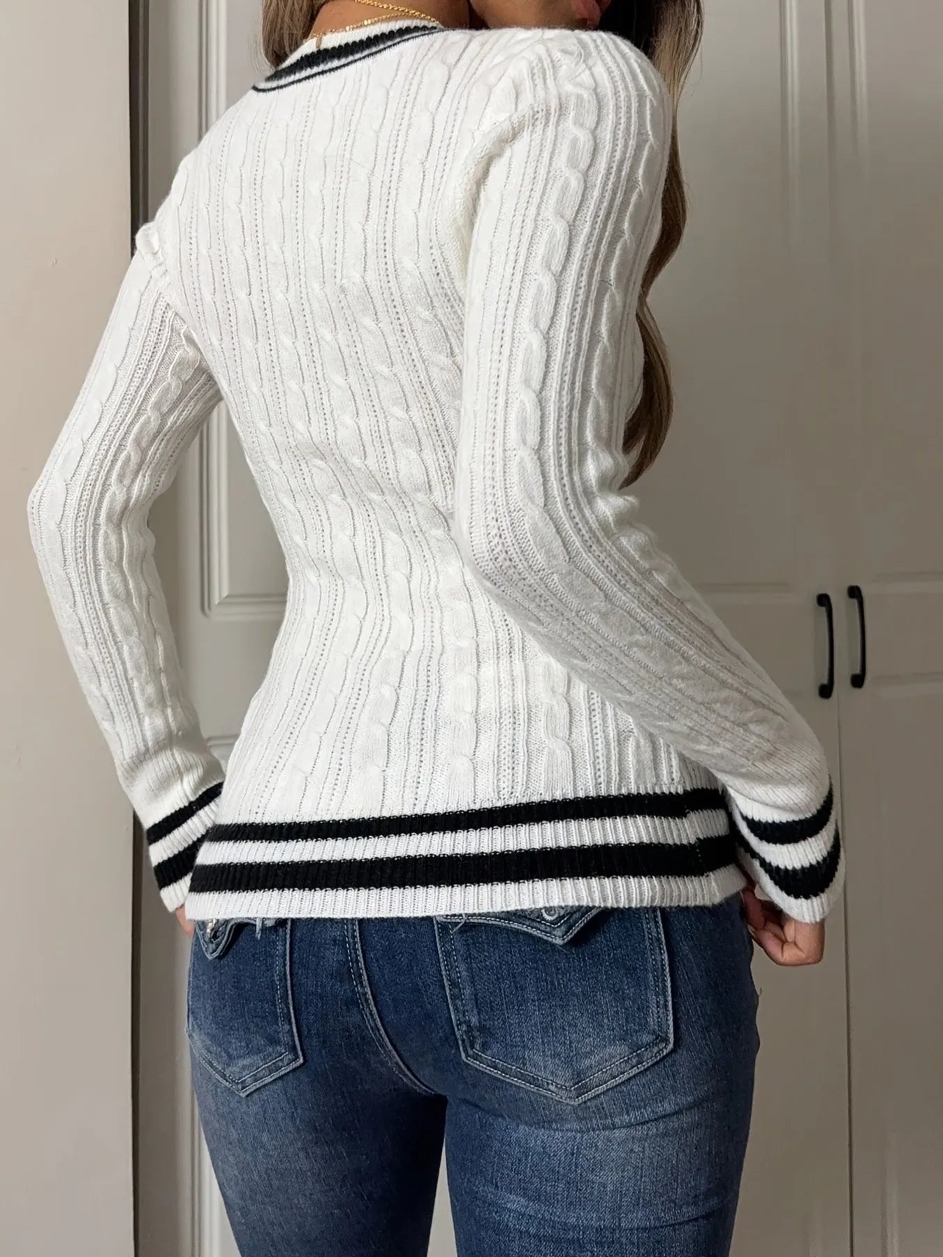 Cable Knit Long Sleeve V-Neck Sweater