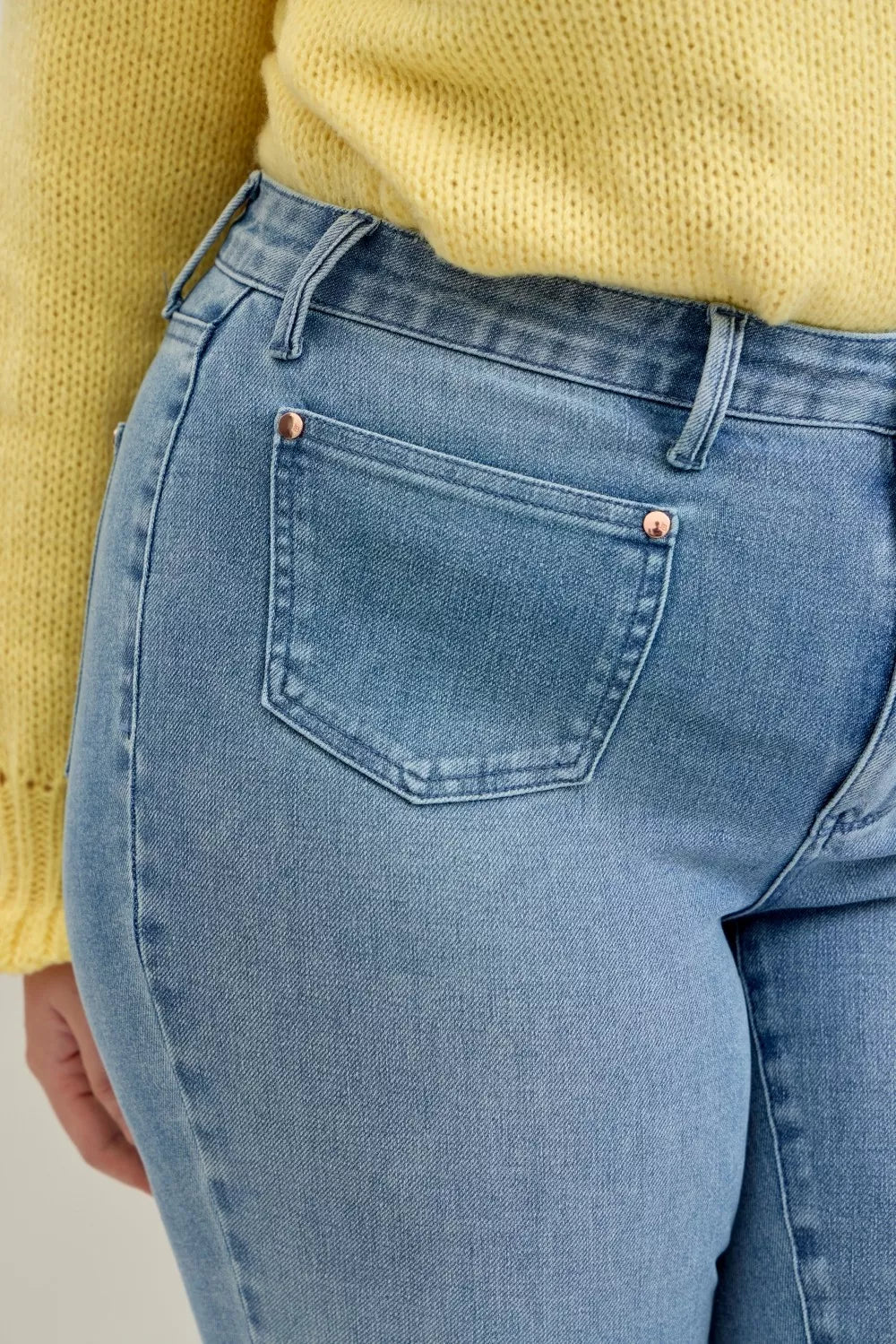 Mid-Rise Bootcut Jeans with Contrast Wash