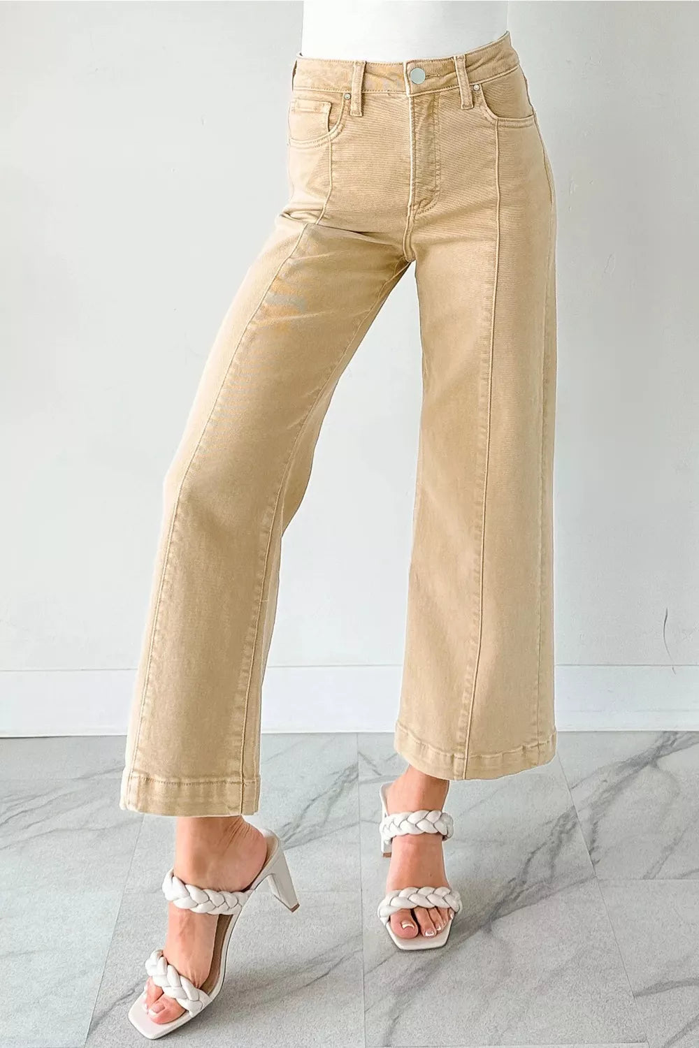 Seamed Center Wide Leg Cropped Jeans