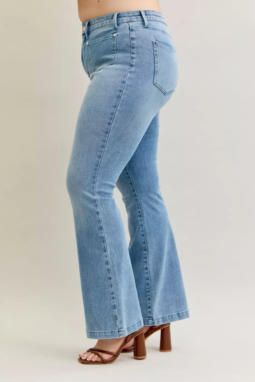 Mid-Rise Bootcut Jeans with Contrast Wash