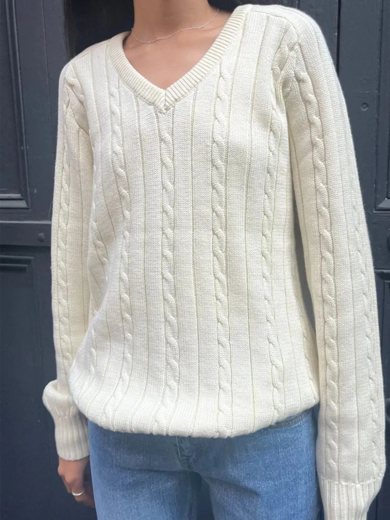 Classic Cable Knit V-Neck Pullover Sweater