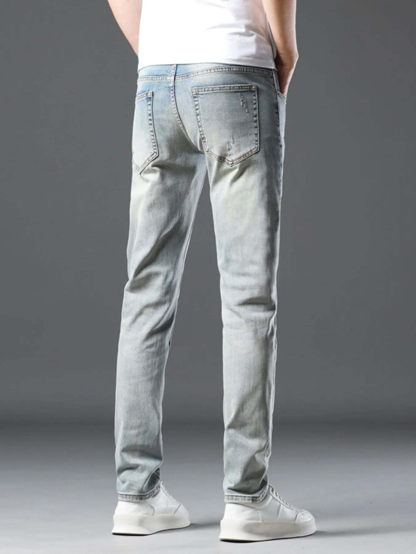 Men's Light Wash Slim Fit Jeans