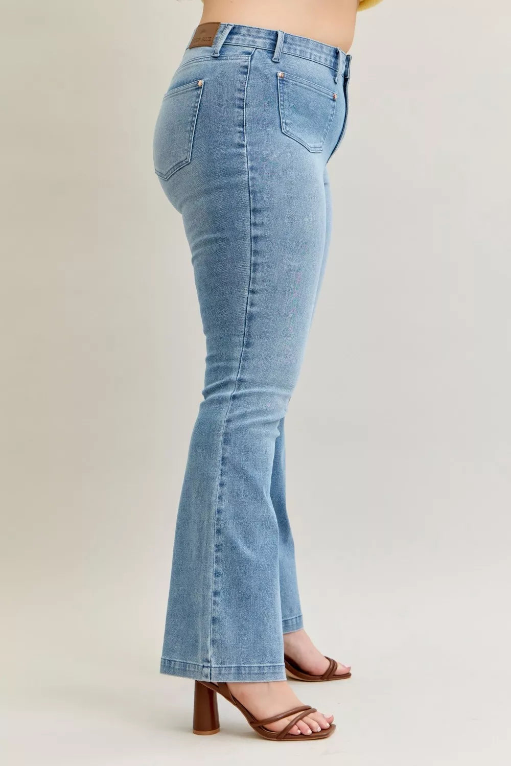 Mid-Rise Bootcut Jeans with Contrast Wash