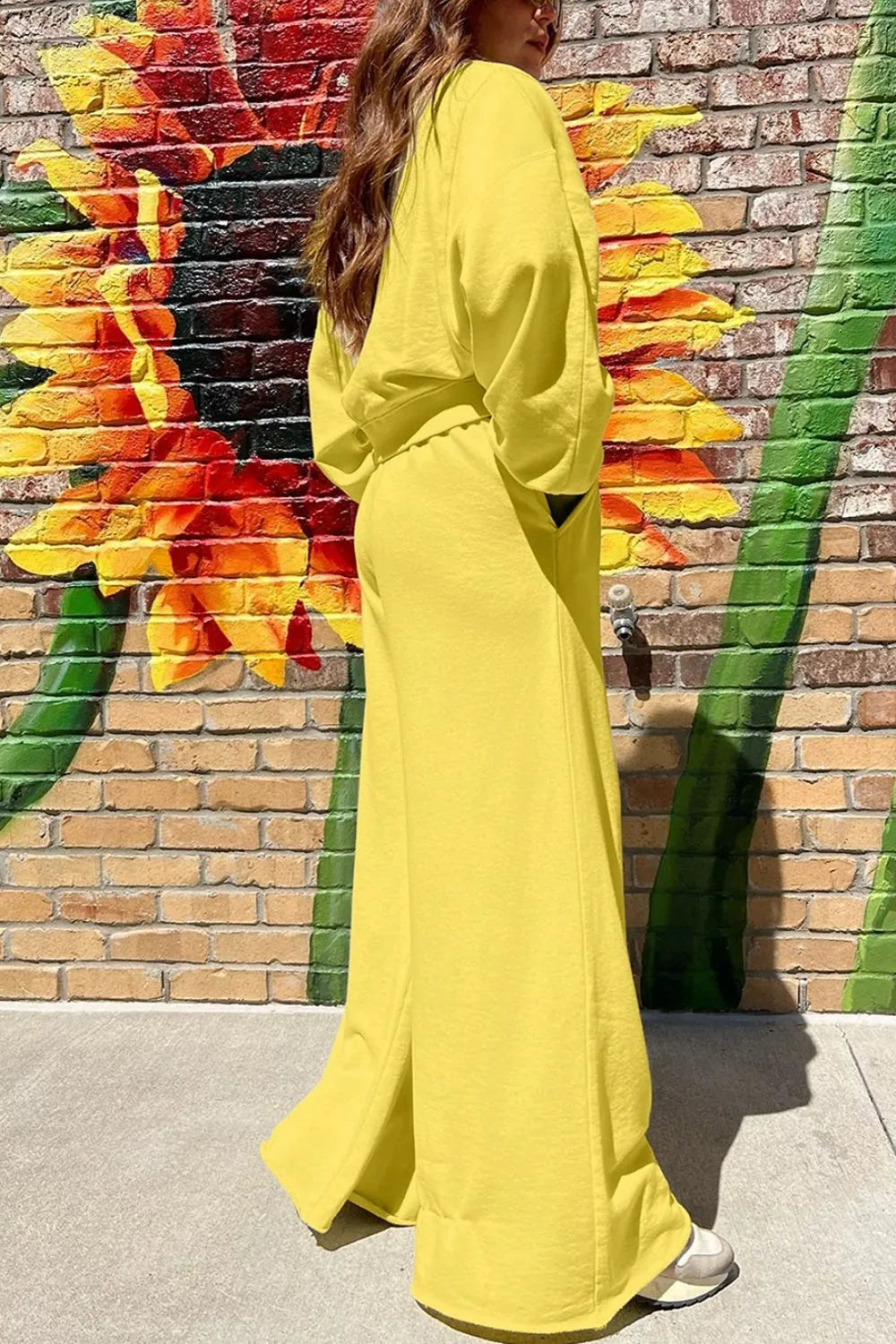 Round Neck Long Sleeve Sweatshirt and Pants Set - Side View