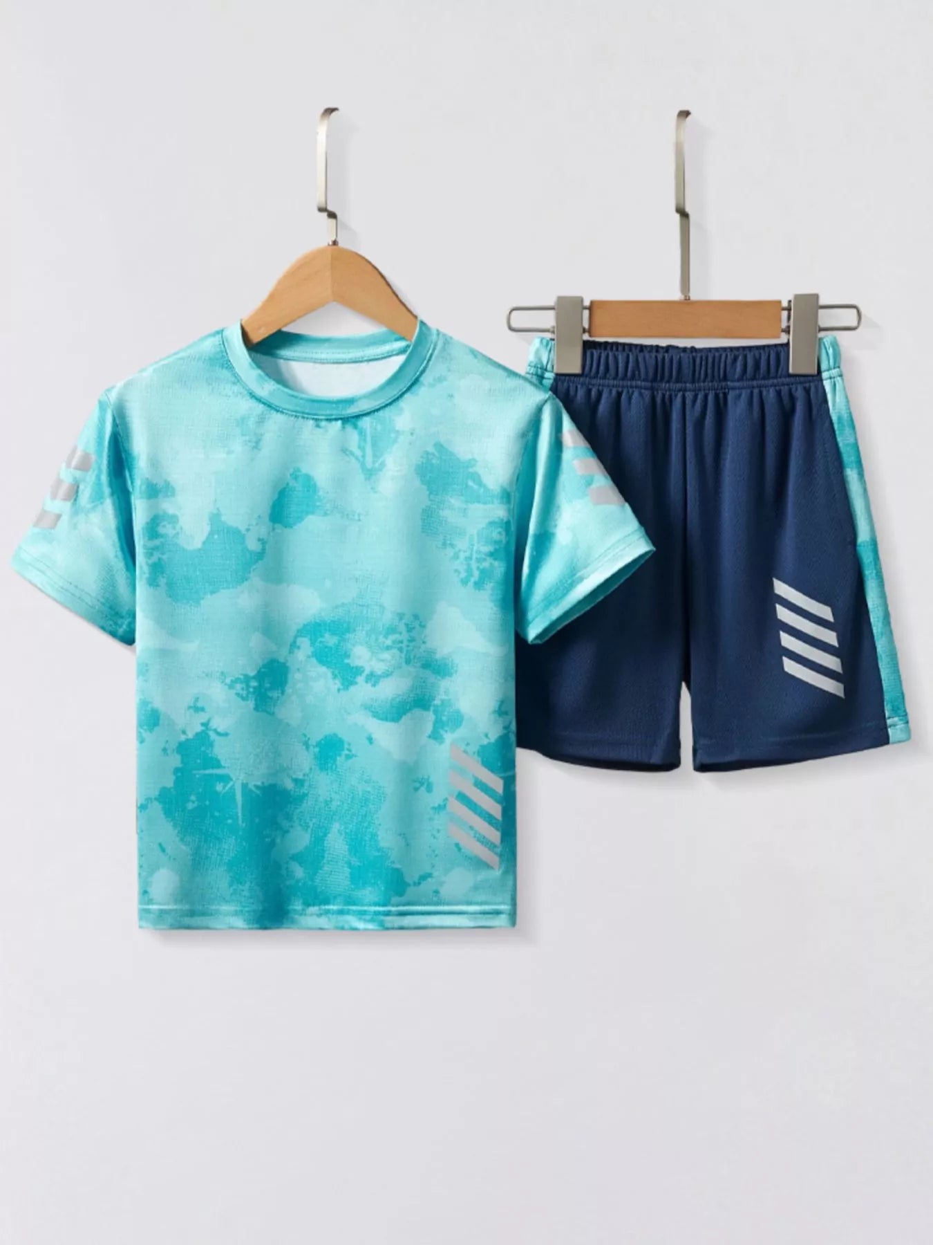 Tie-Dye Quick-Dry Set - Front View
