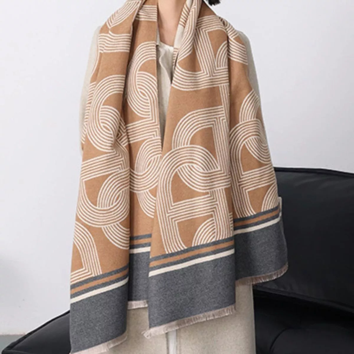 Reversible Link Raw Hem Scarf