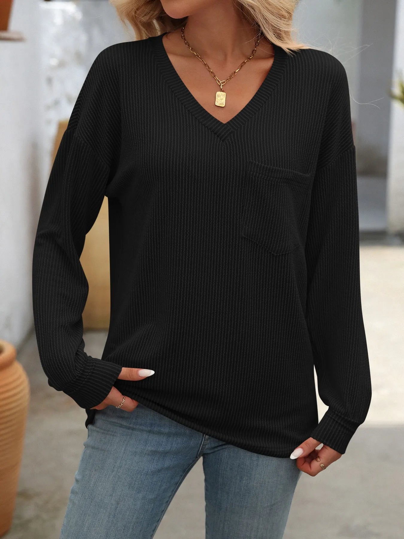 Pocketed V-Neck Long Sleeve T-Shirt