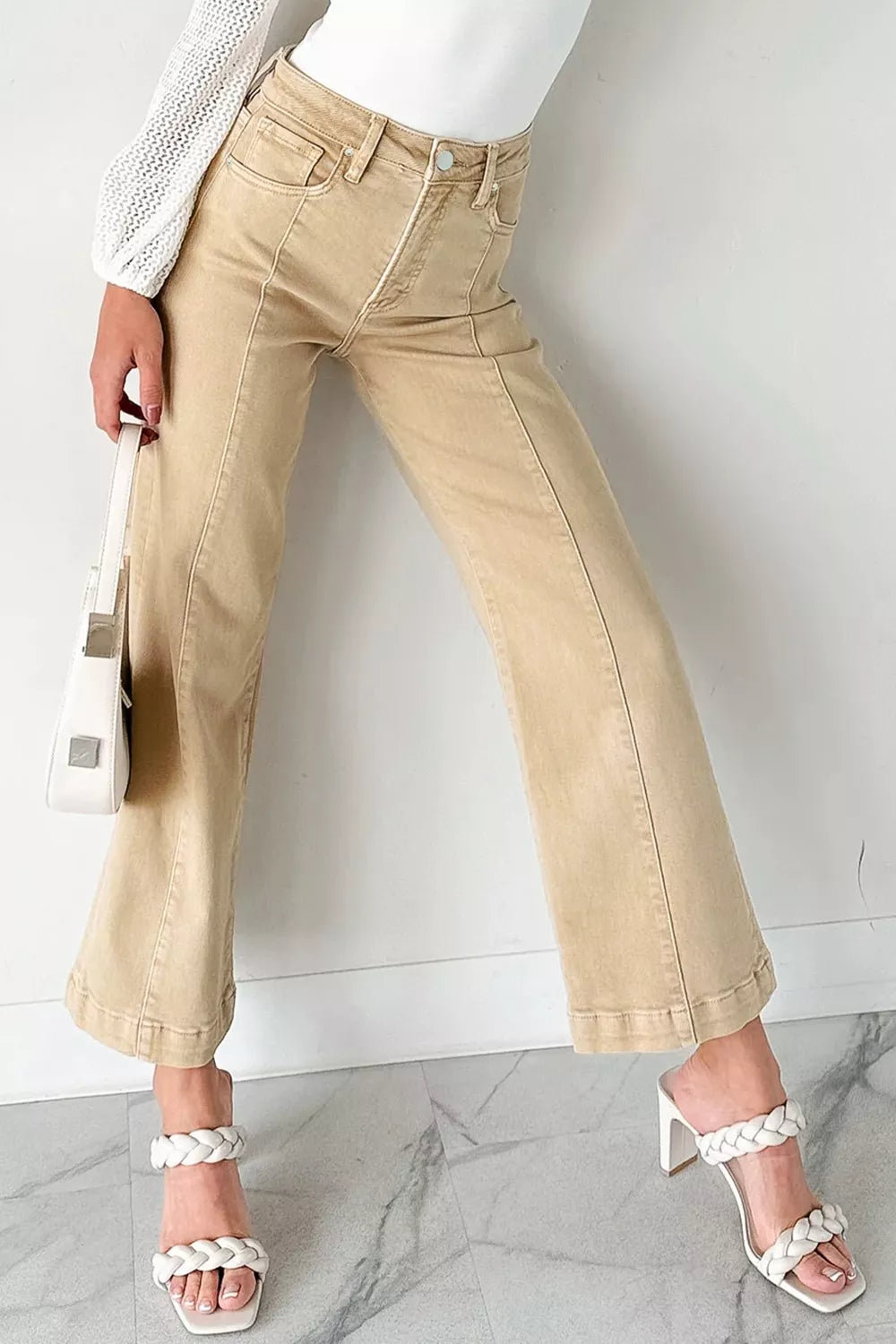 Seamed Center Wide Leg Cropped Jeans