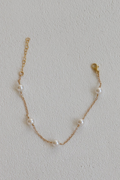 Gold Bracelet with Swarovski Pearls