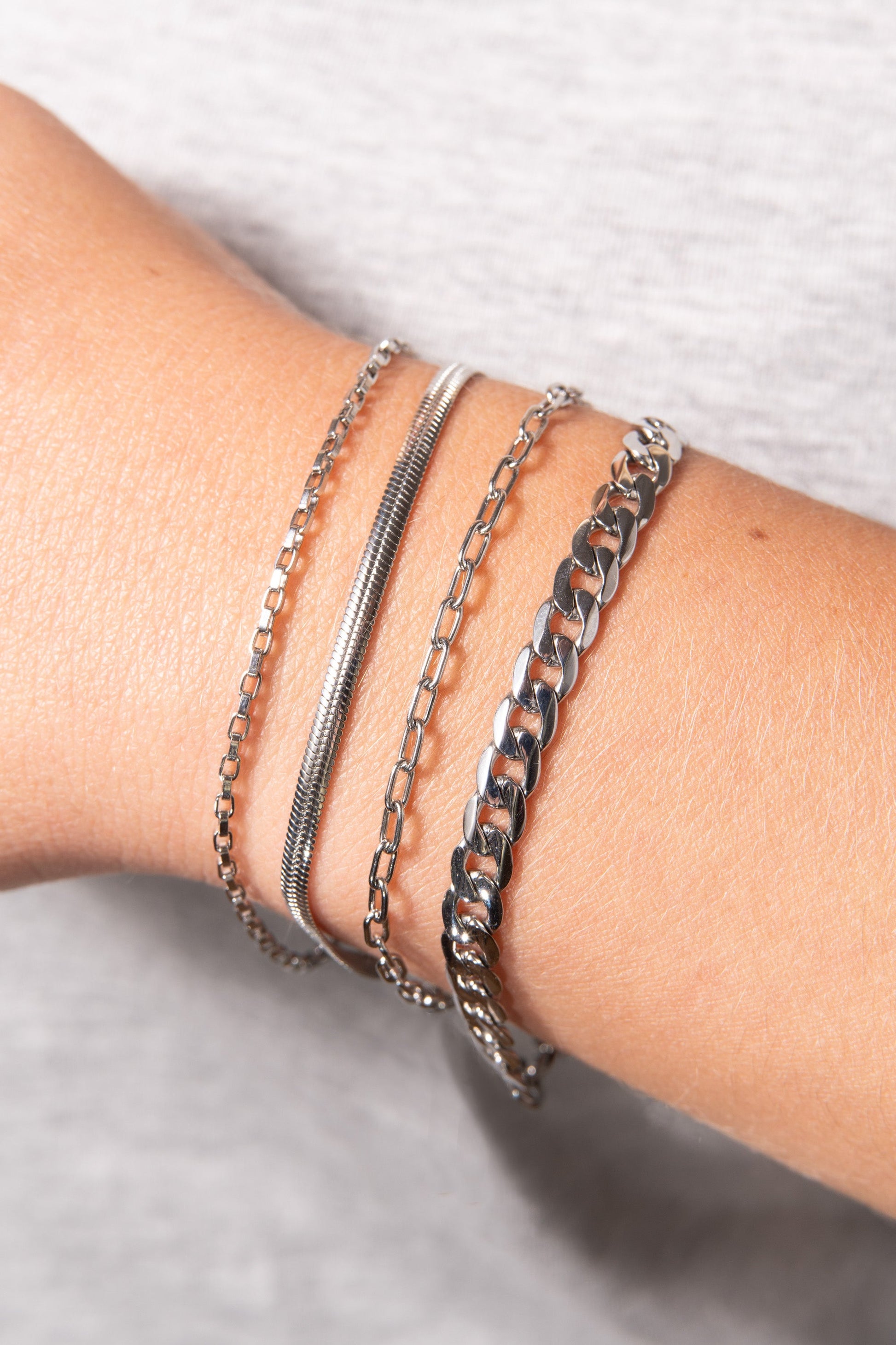 Everyday Box Link Chain Bracelet - Alex and Ani - Detail View 8