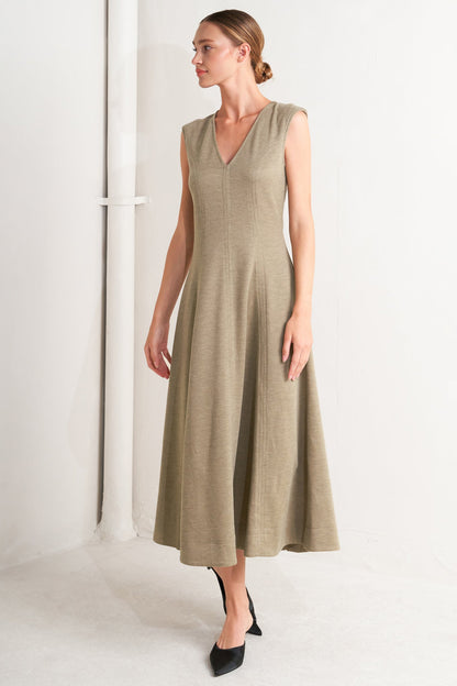 SOPHISTICATED SIMPLICITY WOVEN KNIT MIDI DRESS - Side View