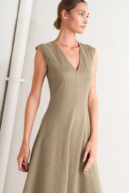 SOPHISTICATED SIMPLICITY WOVEN KNIT MIDI DRESS - Detail View 6