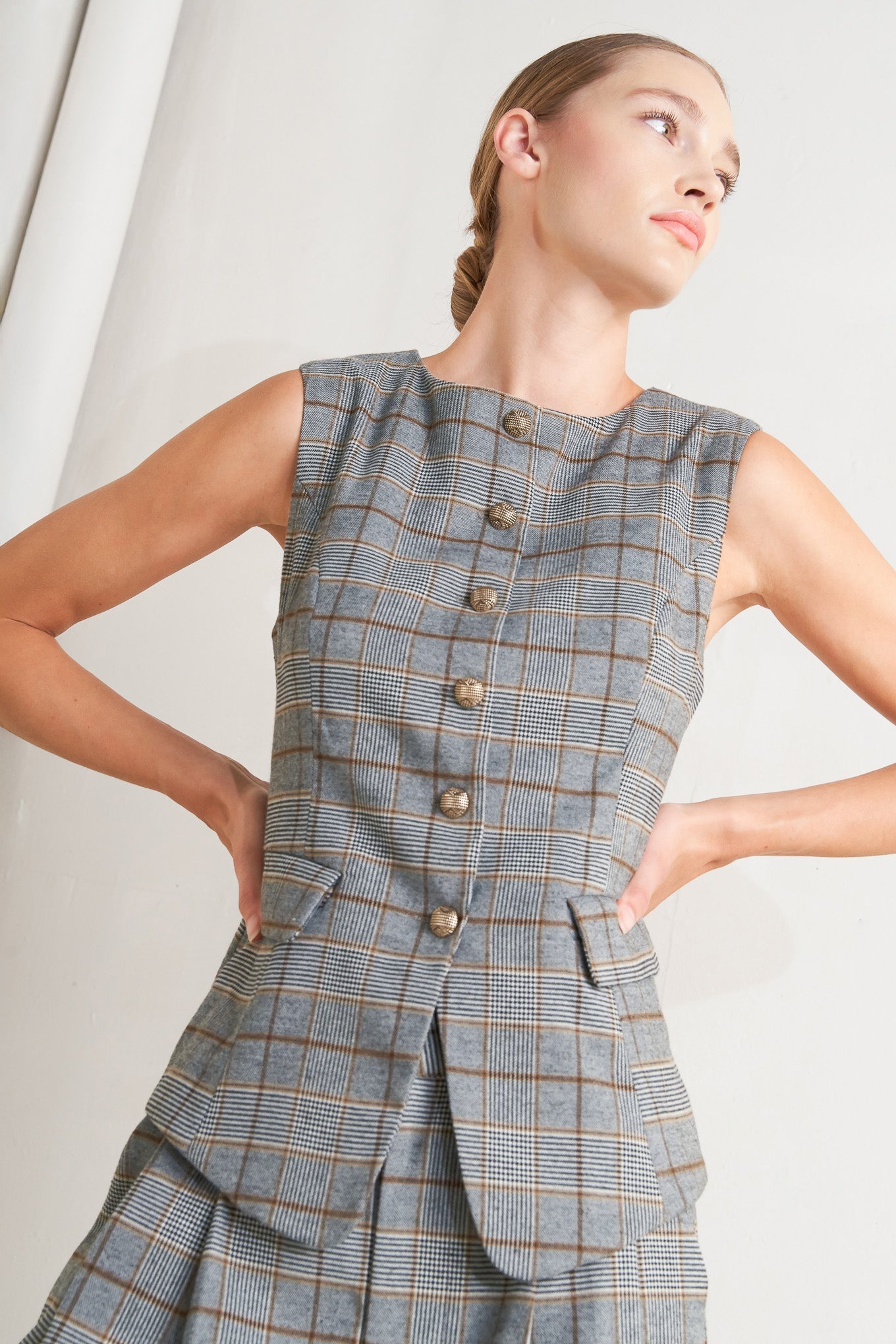 NEW AGE PLAID WOVEN VEST