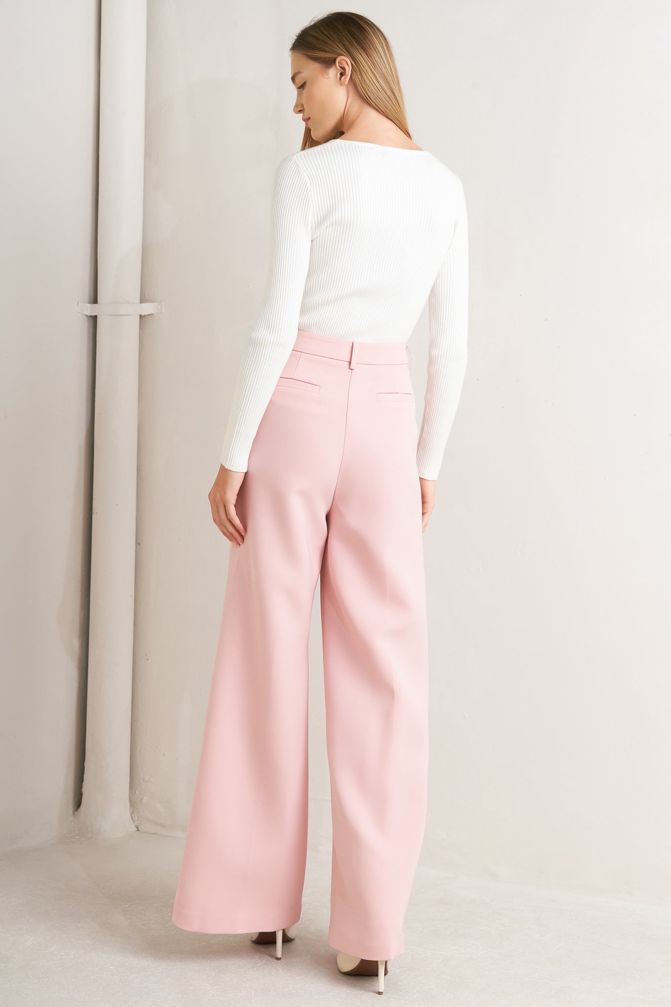 ELEVATED CLASSIC WOVEN PANTS - Side View
