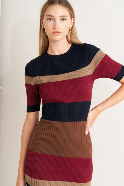 COLOR BLOCKED MIDI SWEATER DRESS