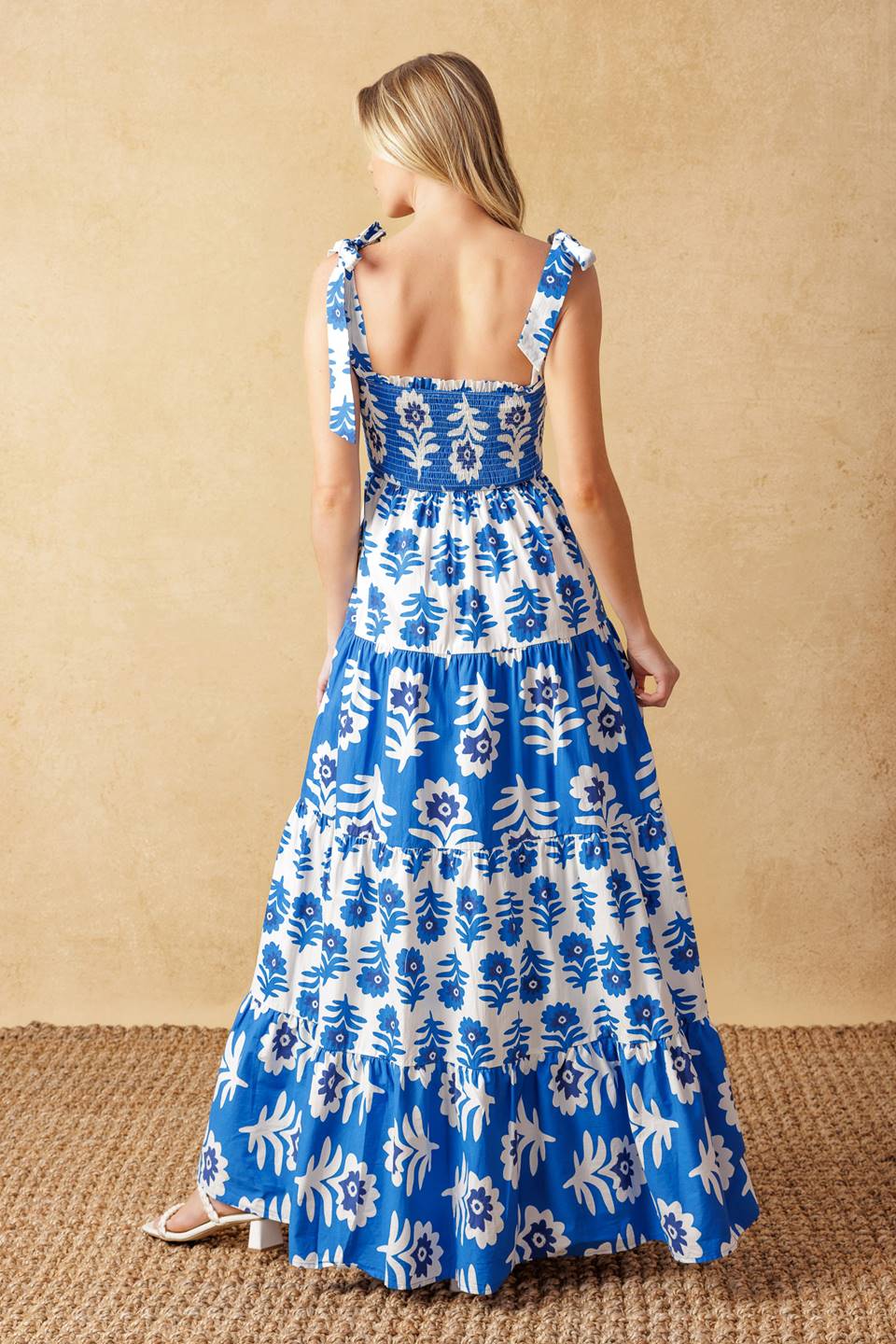 GLAMOUR IN MOTION WOVEN MAXI DRESS - Detail View 5