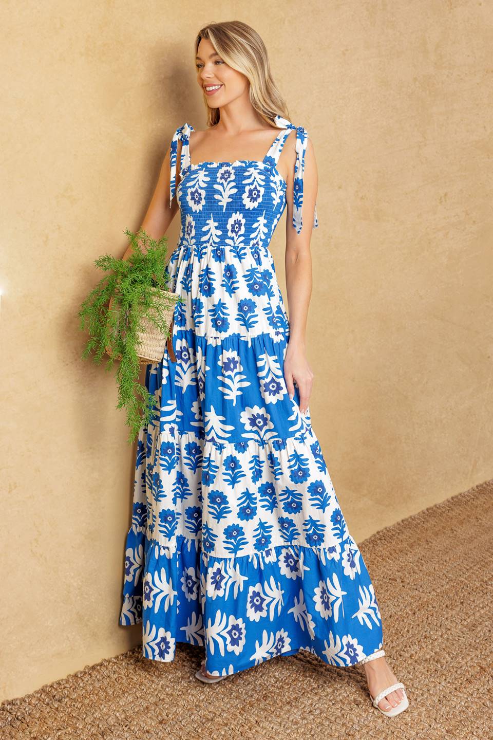 GLAMOUR IN MOTION WOVEN MAXI DRESS - Detail View 7