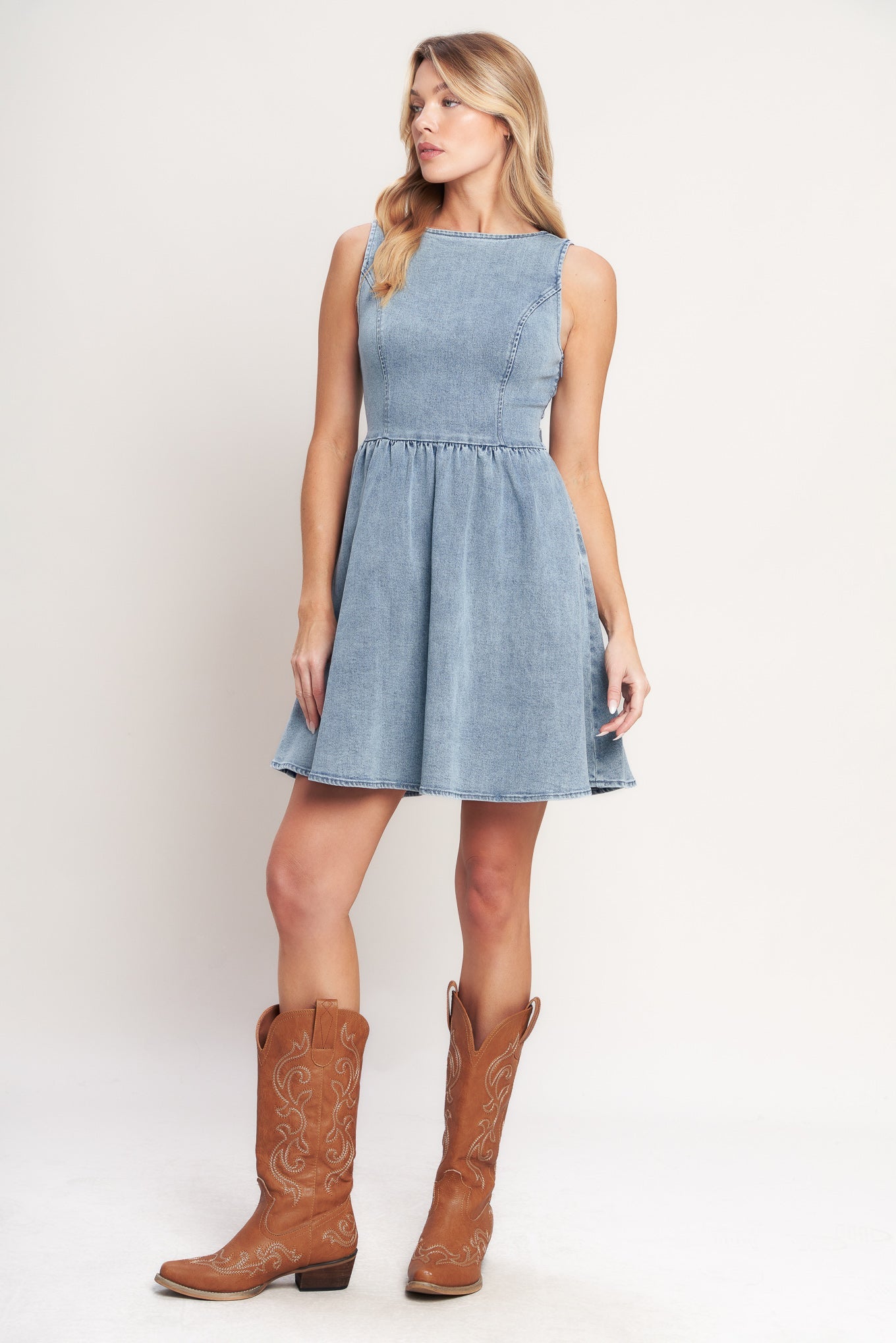 BACKLESS DENIM MINI DRESS