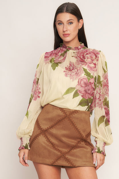 TERRA PATCH FAUX SUEDE SKORT - Detail View 6