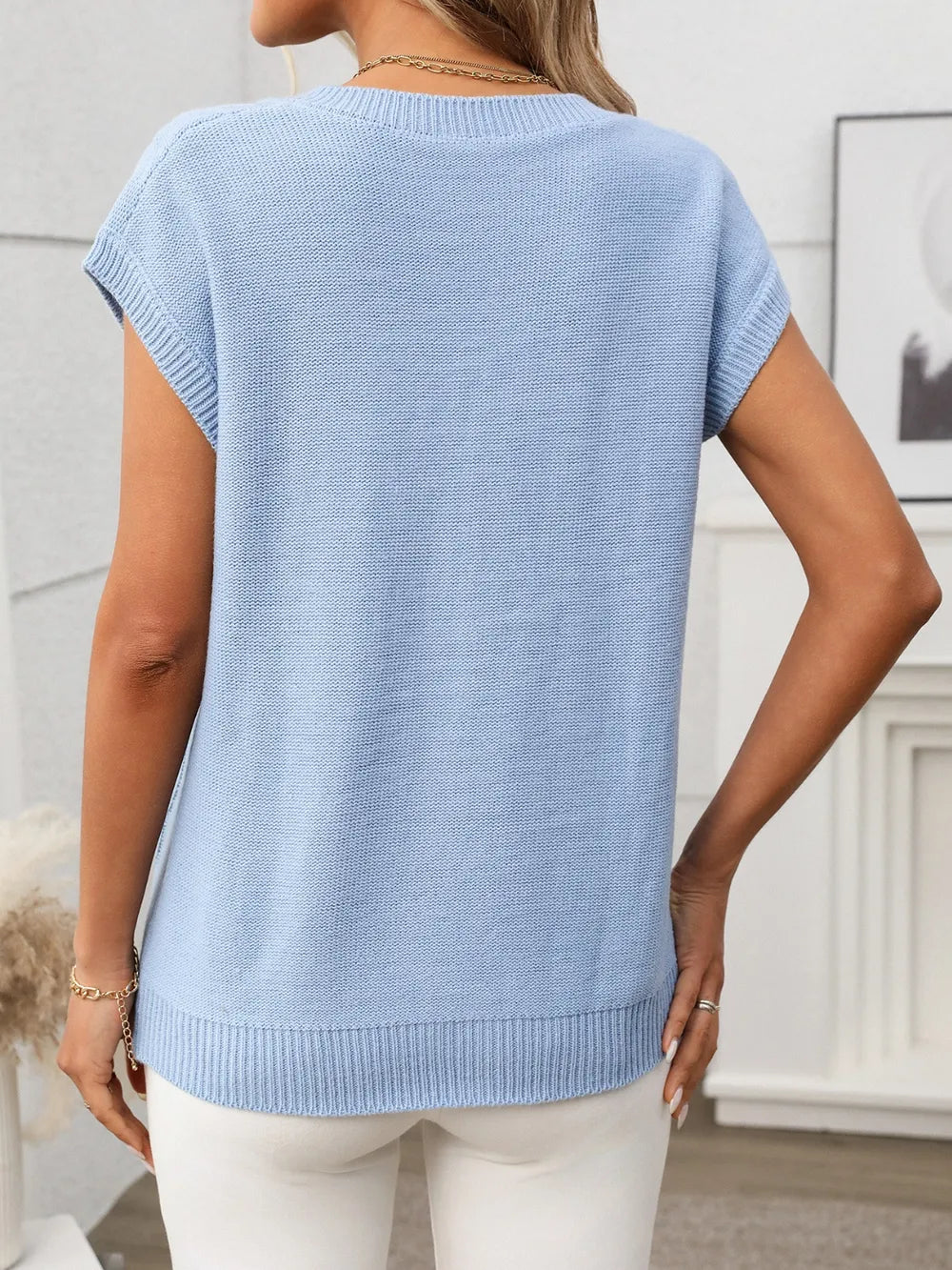Cable-Knit V-Neck Short Sleeve Top