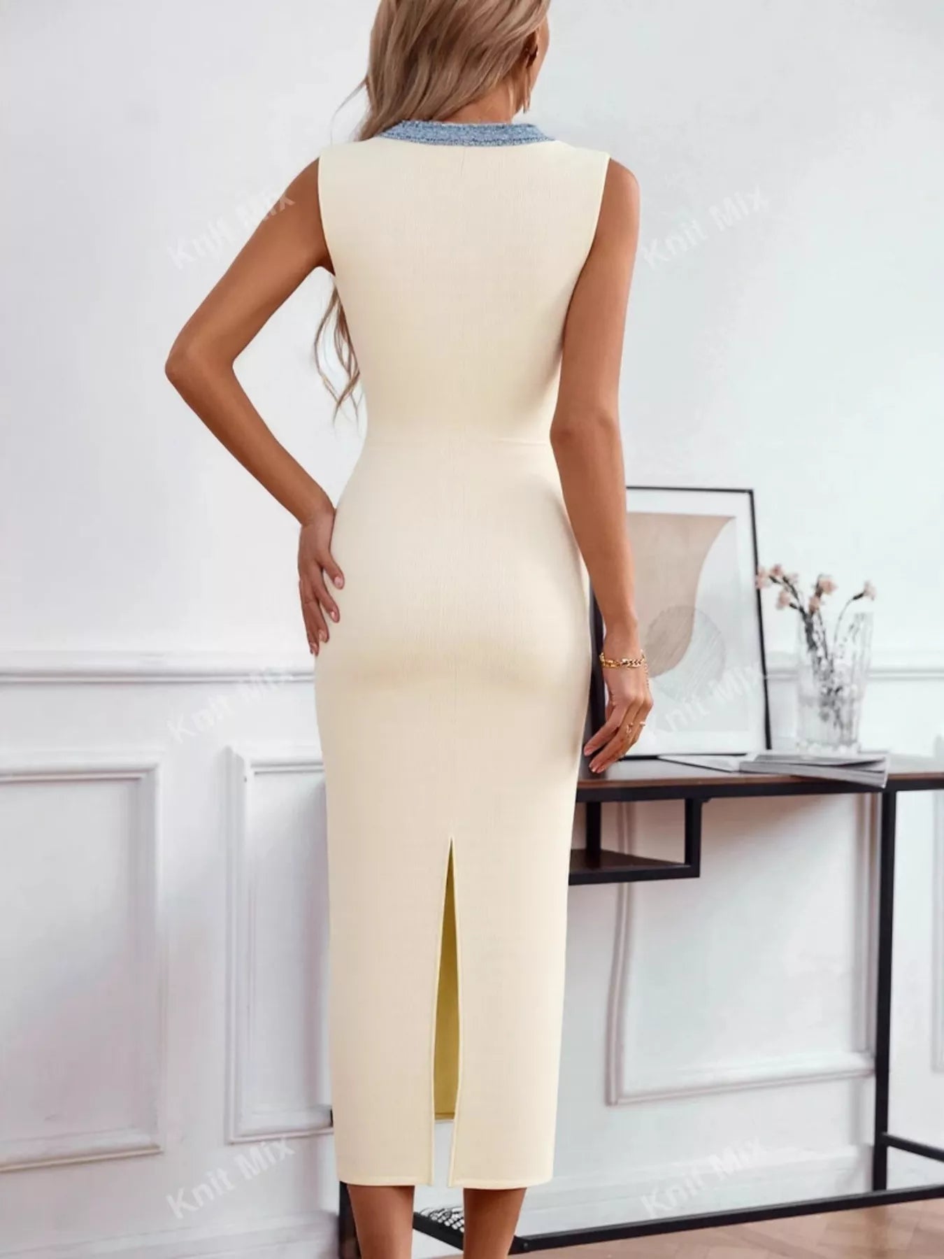Contrast Notched Sleeveless Midi Dress