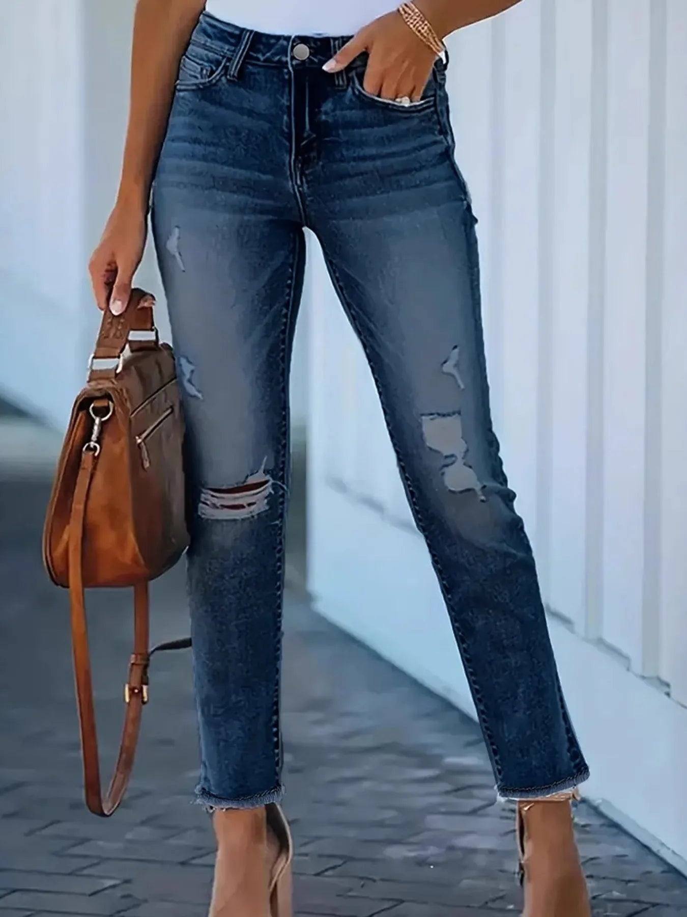 Raw Hem Distressed Skinny Jeans