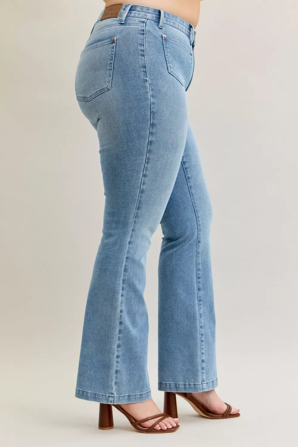Mid-Rise Bootcut Jeans with Contrast Wash